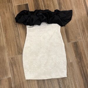 Chic Strapless Black and White Dress